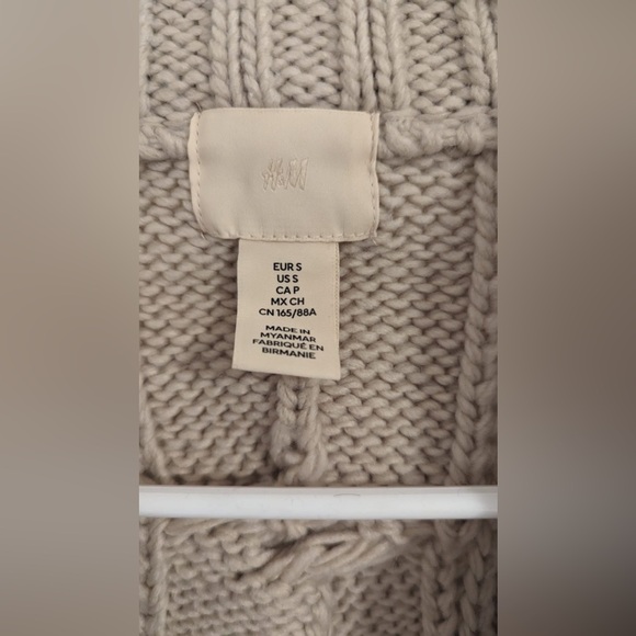 H&M Fringe-trimmed Cardigan - Picture 5 of 6